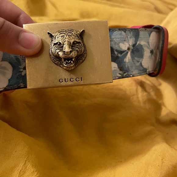 Gucci belt